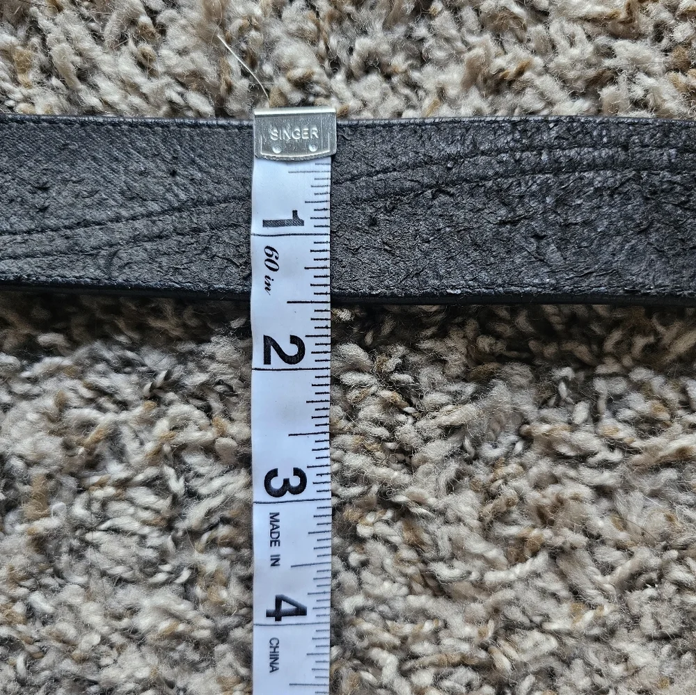 Brighton vtg leather black floral embossed western festival metal backle‎ belt